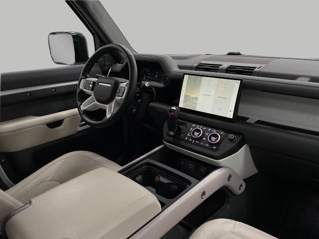 2024 Defender Vehicle Photo in Appleton, WI 54913