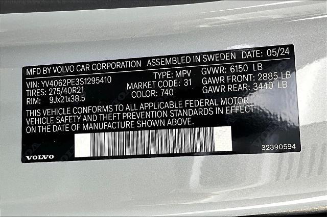 2025 Volvo XC90 Vehicle Photo in Grapevine, TX 76051