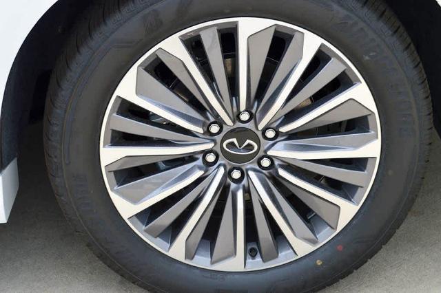 2025 INFINITI QX80 Vehicle Photo in Houston, TX 77090