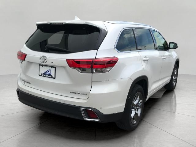 2018 Toyota Highlander Vehicle Photo in GREEN BAY, WI 54303-3330