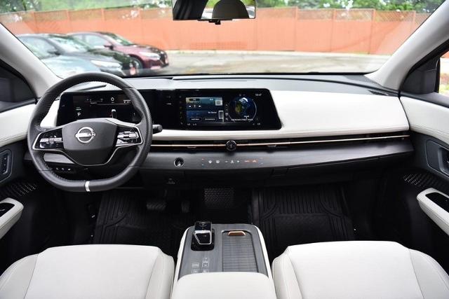 2023 Nissan ARIYA Vehicle Photo in Ballwin, MO 63011