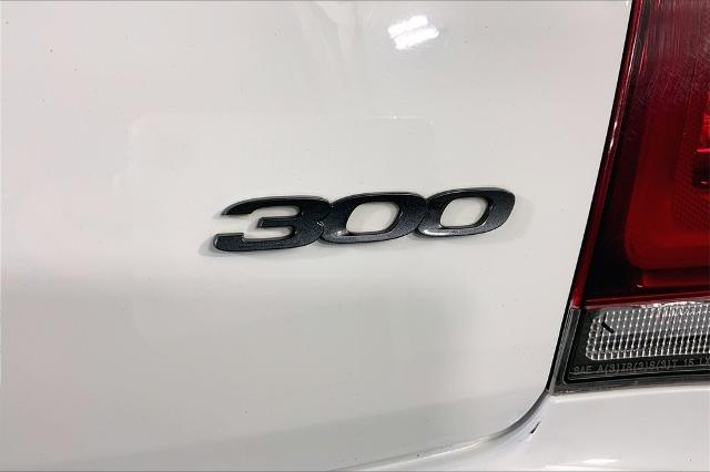 2022 Chrysler 300 Vehicle Photo in Kansas City, MO 64114