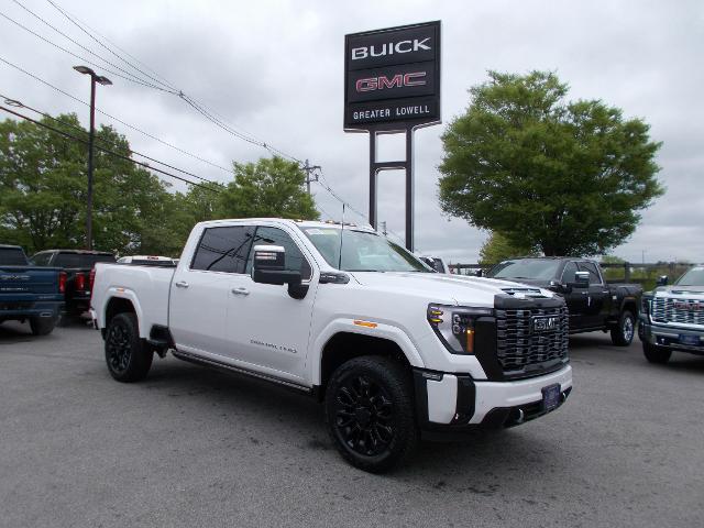 2025 GMC Sierra 2500 HD Vehicle Photo in LOWELL, MA 01852-4336