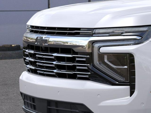 2025 Chevrolet Suburban Vehicle Photo in KANSAS CITY, MO 64114-4502