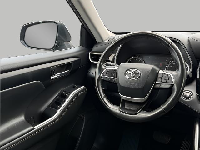 2022 Toyota Highlander Vehicle Photo in MIDDLETON, WI 53562-1492