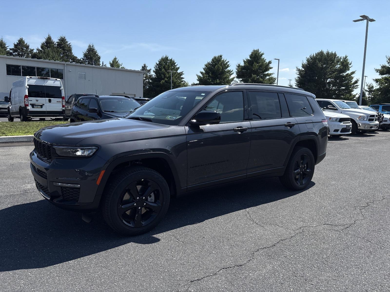 2025 Jeep Grand Cherokee L Vehicle Photo in Mechanicsburg, PA 17050-1707