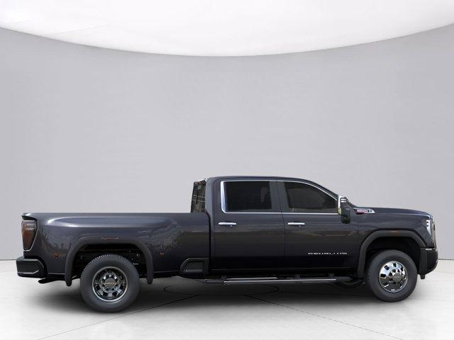 2024 GMC Sierra 3500 HD Vehicle Photo in LEOMINSTER, MA 01453-2952