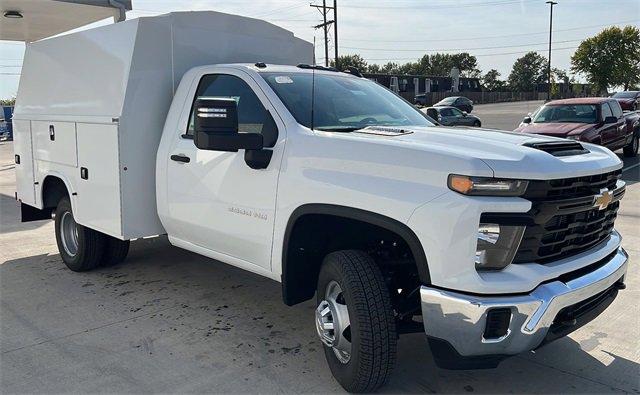 2024 Chevrolet Silverado 3500 HD Chassis Cab Vehicle Photo in TOPEKA, KS 66609-0000