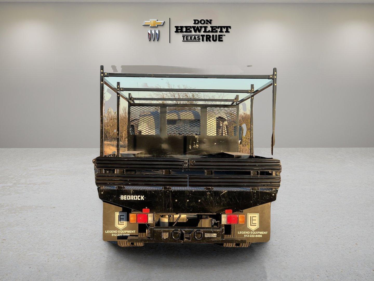 2024 Chevrolet Low Cab Forward 4500 Vehicle Photo in GEORGETOWN, TX 78626-7508