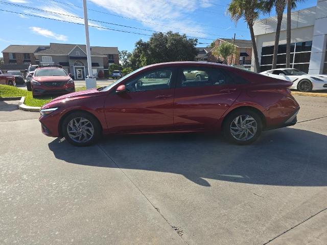 2024 Hyundai ELANTRA Vehicle Photo in LAFAYETTE, LA 70503-4541