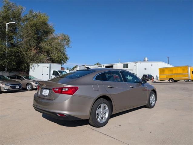 2025 Chevrolet Malibu Vehicle Photo in ENGLEWOOD, CO 80113-6708