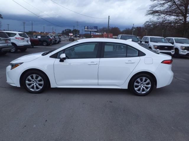 Used 2022 Toyota Corolla LE with VIN 5YFEPMAE7NP369065 for sale in Hartselle, AL