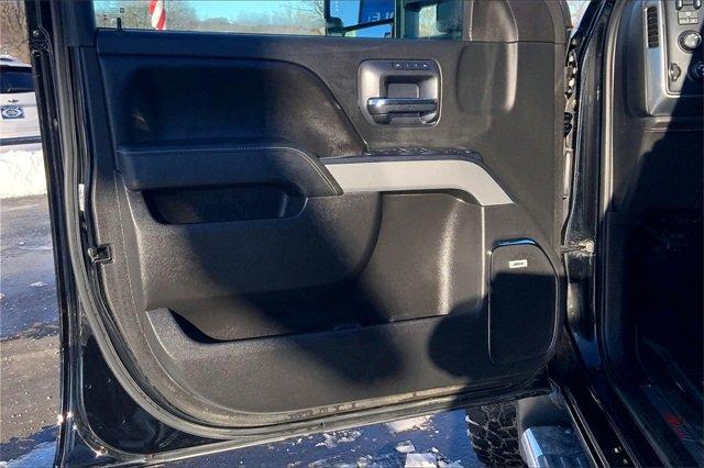 2015 Chevrolet Silverado 2500HD Built After Aug 14 Vehicle Photo in KANSAS CITY, MO 64114-4502