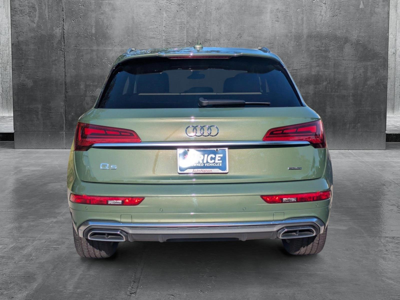 2022 Audi Q5 Vehicle Photo in Sarasota, FL 34231