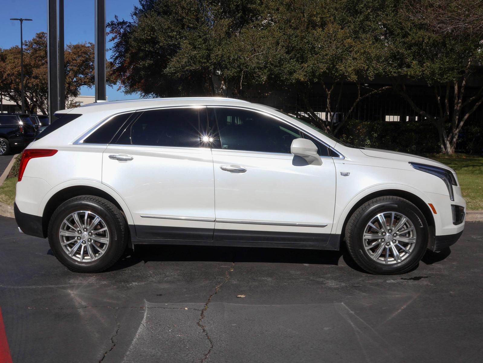 2017 Cadillac XT5 Vehicle Photo in DALLAS, TX 75209-3095