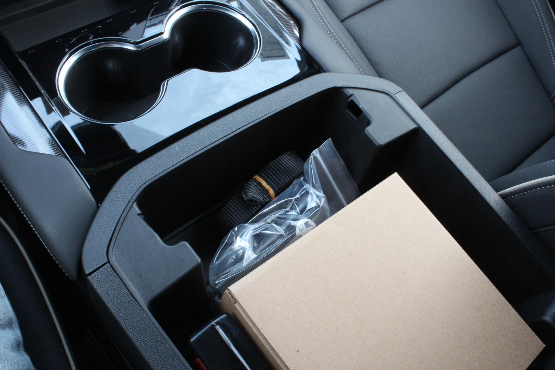 2025 GMC Yukon XL Vehicle Photo in AURORA, CO 80012-4011