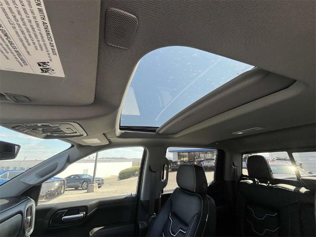 2021 Chevrolet Silverado 1500 Vehicle Photo in ALCOA, TN 37701-3235