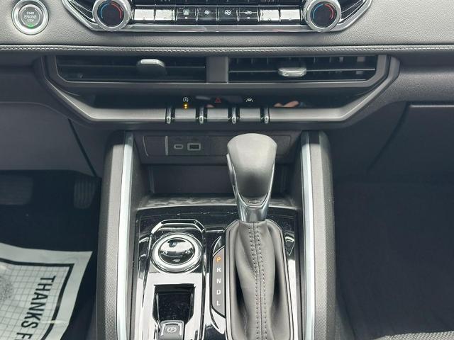2025 Chevrolet Colorado Vehicle Photo in COLUMBIA, MO 65203-3903