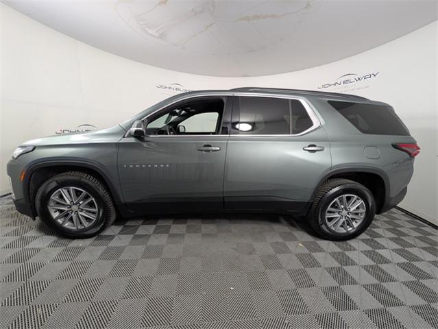 2022 Chevrolet Traverse Vehicle Photo in ENGLEWOOD, CO 80113-6708