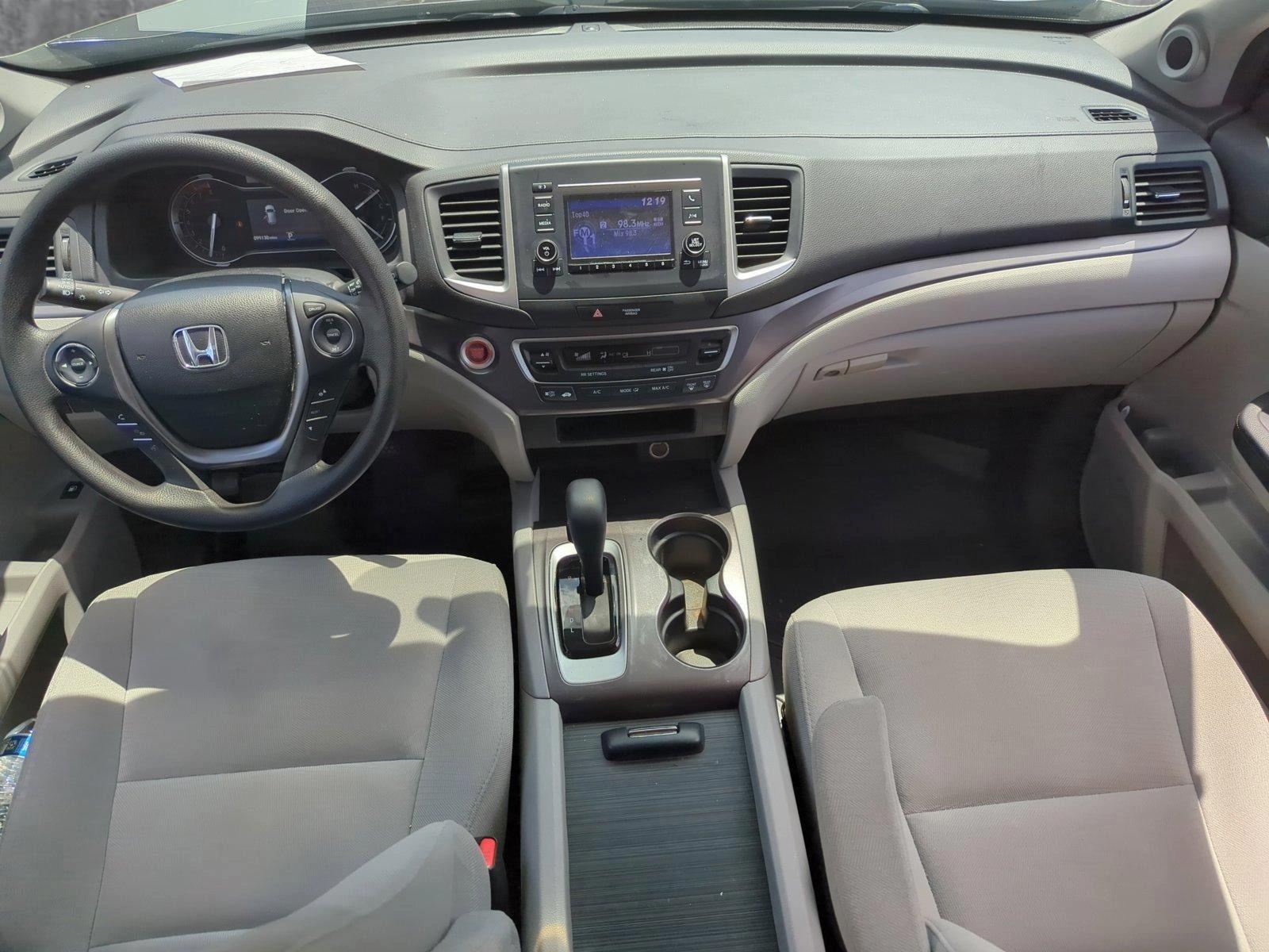 2017 Honda Pilot Vehicle Photo in Pembroke Pines, FL 33027