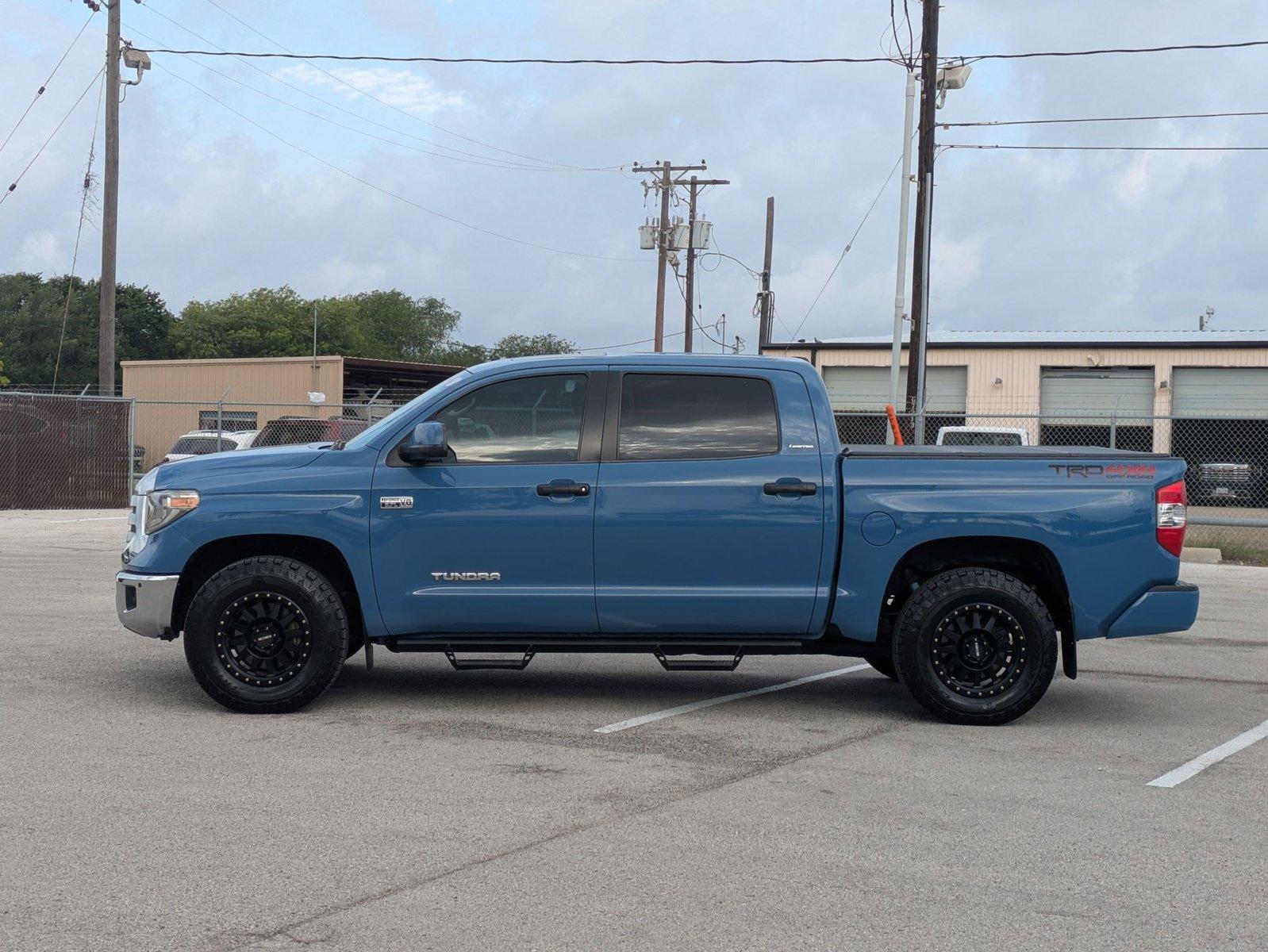 2018 Toyota Tundra 4WD Vehicle Photo in Corpus Christi, TX 78415
