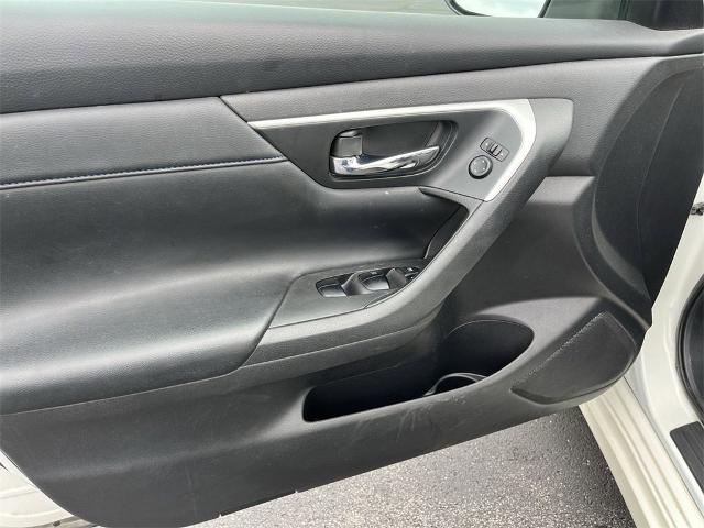 2016 Nissan Altima Vehicle Photo in TULLY, NY 13159-3159