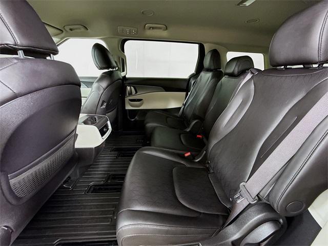 2023 Kia Carnival Vehicle Photo in Everett, WA 98204