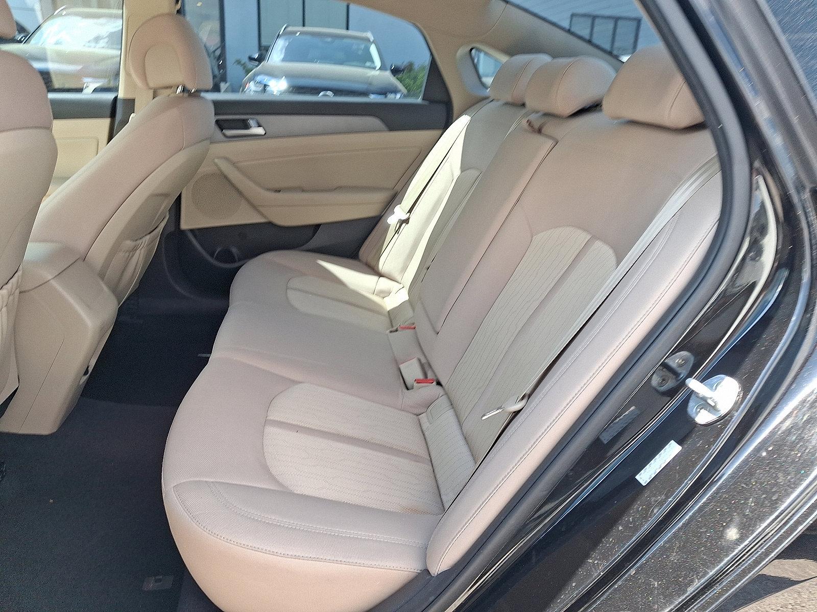 2017 Hyundai SONATA Hybrid Vehicle Photo in Trevose, PA 19053