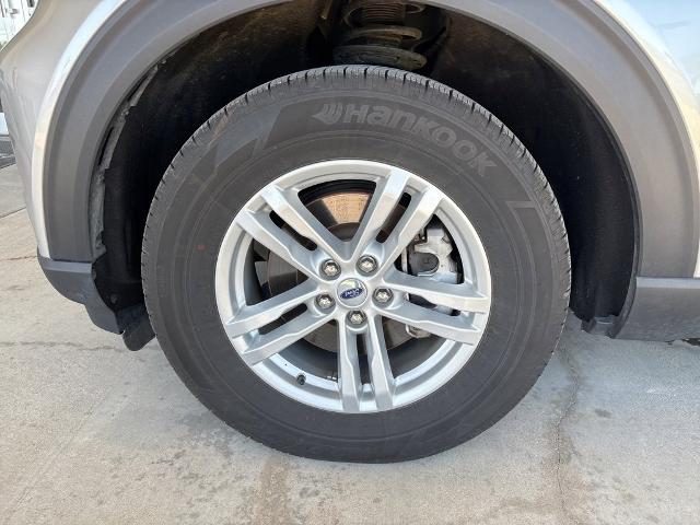 2024 Ford Explorer Vehicle Photo in MANHATTAN, KS 66502-5036