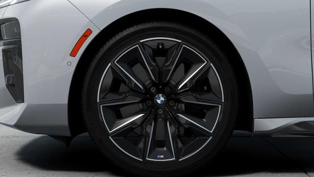 2025 BMW 740i xDrive Vehicle Photo in GRAPEVINE, TX 76051