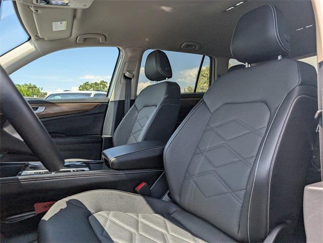 2024 Volkswagen Atlas Vehicle Photo in AURORA, CO 80012-4011