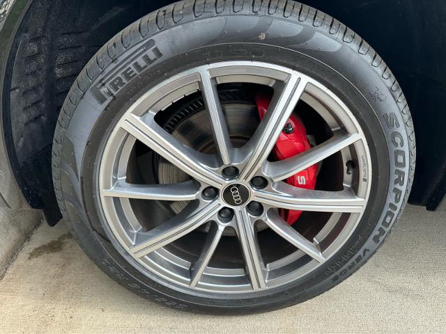 2025 Audi SQ5 Vehicle Photo in HOUSTON, TX 77090