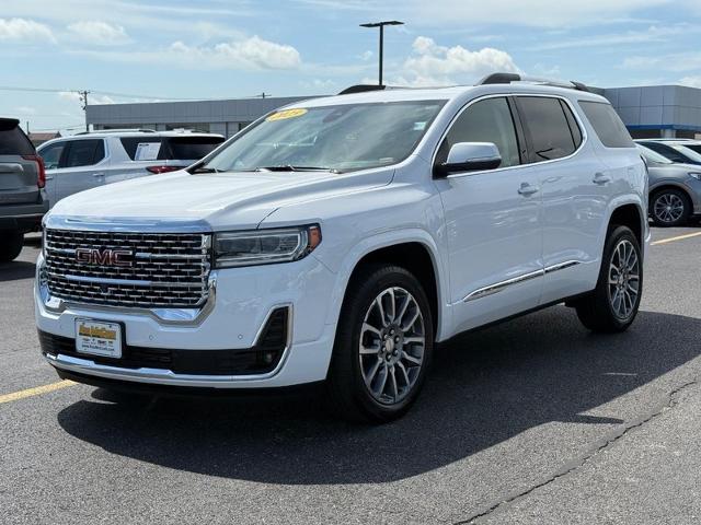 2023 GMC Acadia Vehicle Photo in COLUMBIA, MO 65203-3903