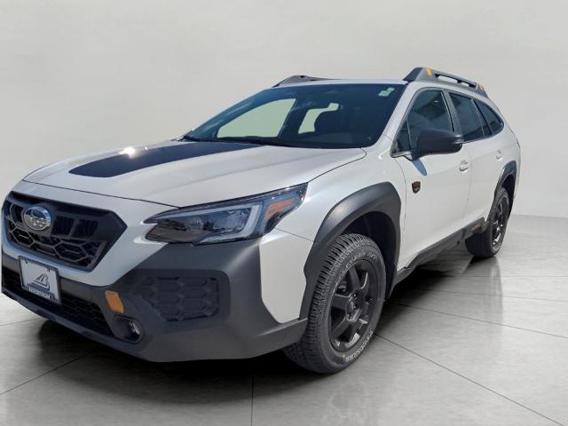 2025 Subaru Outback Vehicle Photo in Green Bay, WI 54304