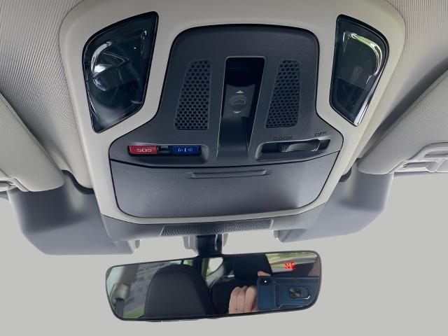 2025 Subaru Outback Vehicle Photo in Green Bay, WI 54304