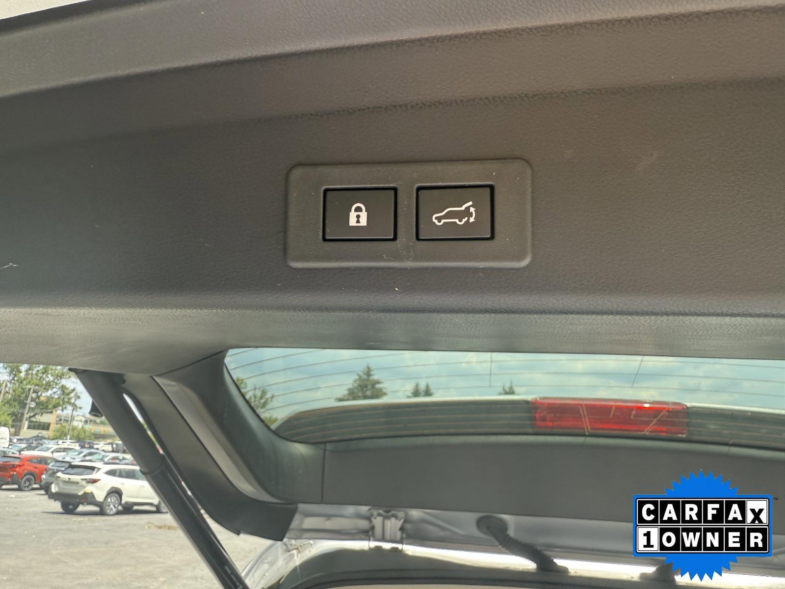 2024 Subaru Ascent Vehicle Photo in Harrisburg, PA 17111