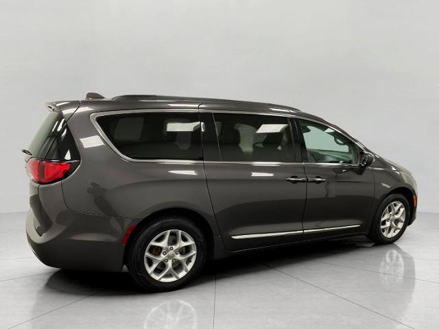 2017 Chrysler Pacifica Vehicle Photo in Appleton, WI 54913
