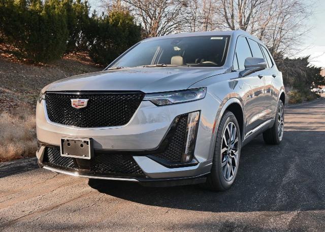 2025 Cadillac XT6 Vehicle Photo in NORWOOD, MA 02062-5222