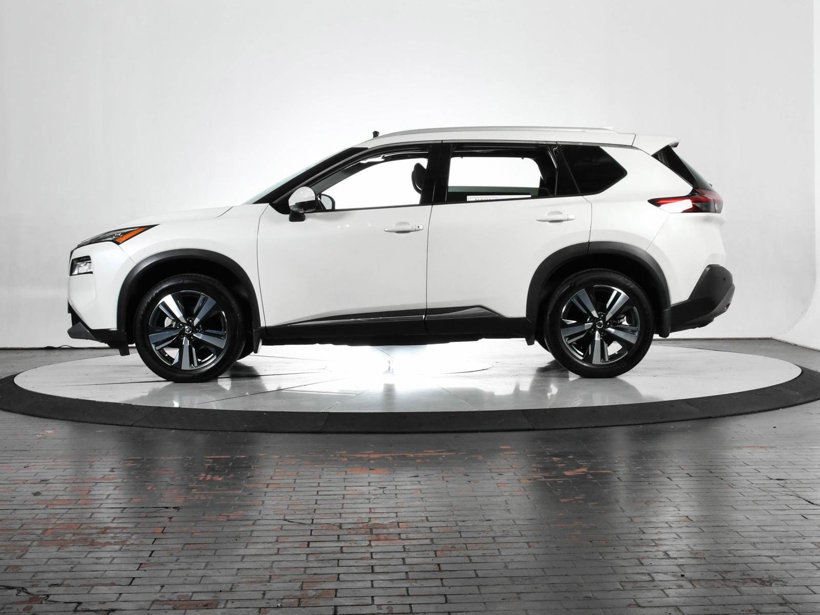 2021 Nissan Rogue Vehicle Photo in DALLAS, TX 75235