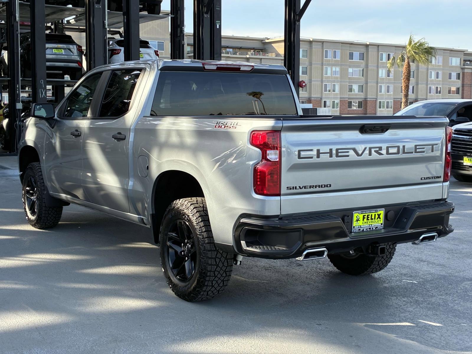 2025 Chevrolet Silverado 1500 Vehicle Photo in LOS ANGELES, CA 90007-3794