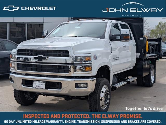 2024 Chevrolet Silverado Chassis Cab Vehicle Photo in ENGLEWOOD, CO 80113-6708
