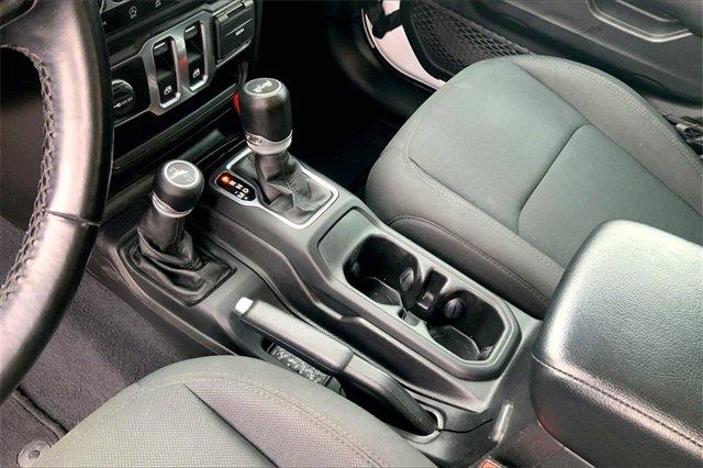 2021 Jeep Wrangler Vehicle Photo in KANSAS CITY, MO 64114-4502