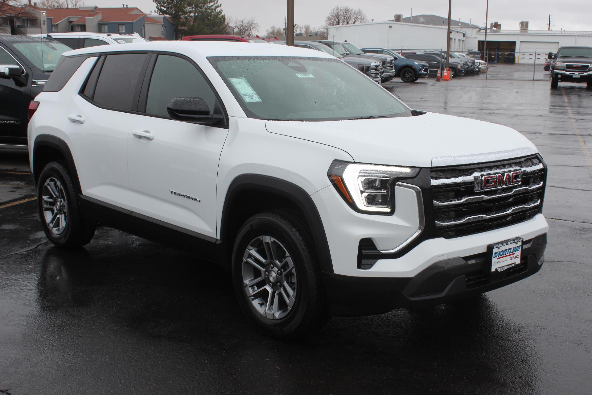 2025 GMC Terrain Vehicle Photo in AURORA, CO 80012-4011