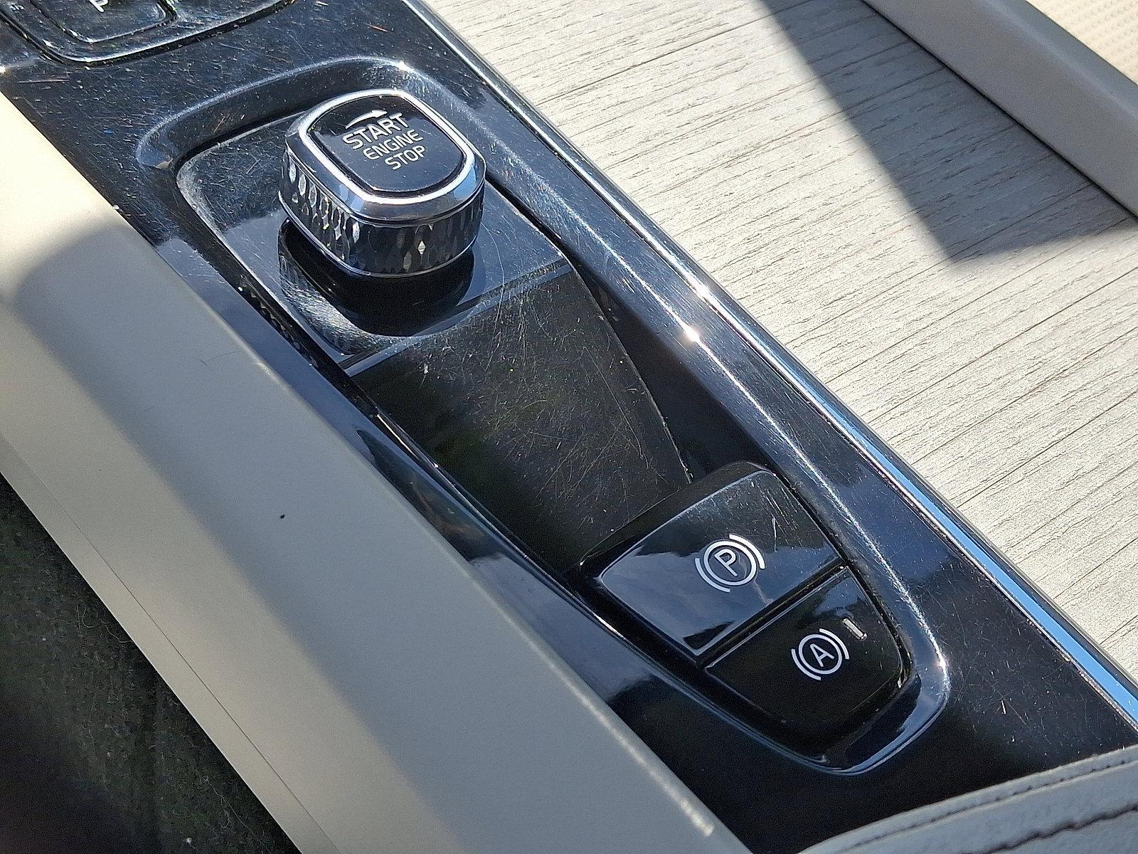 2023 Volvo XC60 Vehicle Photo in Trevose, PA 19053