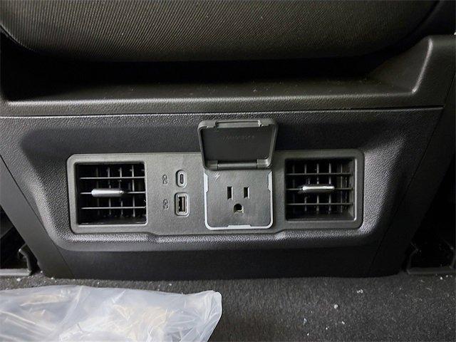 2025 Chevrolet Silverado 2500 HD Vehicle Photo in PUYALLUP, WA 98371-4149