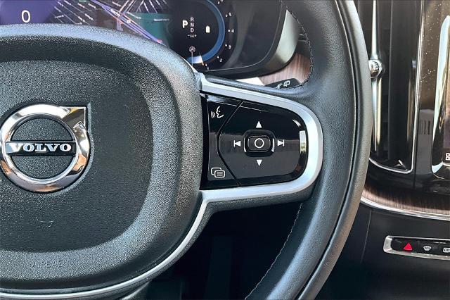 2022 Volvo XC60 Vehicle Photo in Houston, TX 77007