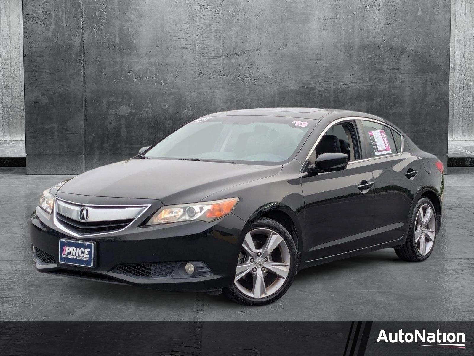 2013 Acura ILX Vehicle Photo in VALENCIA, CA 91355-1705