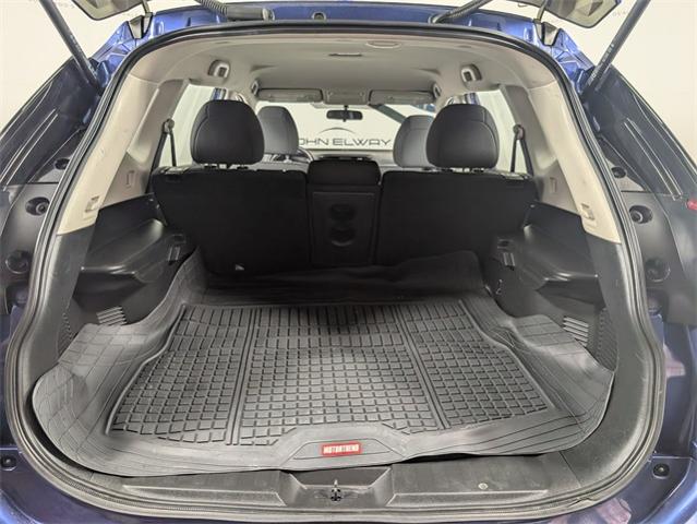 2017 Nissan Rogue Vehicle Photo in ENGLEWOOD, CO 80113-6708