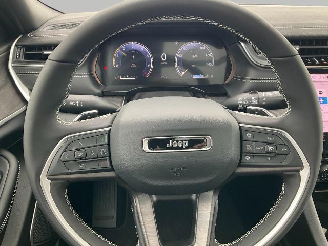 2025 Jeep Grand Cherokee L Vehicle Photo in Kaukauna, WI 54130