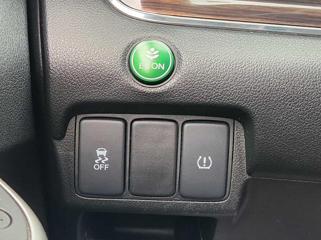 2015 Honda CR-V Vehicle Photo in DALLAS, TX 75209